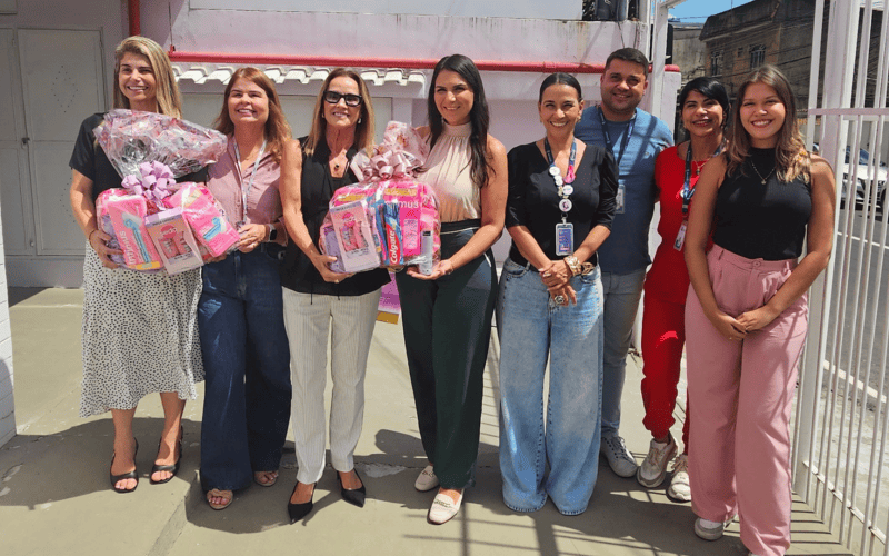 CISBAF ENTREGA AS DOAÇÕES DE ITENS DE HIGIENE PARA A CAMPANHA DO MÊS DA MULHER